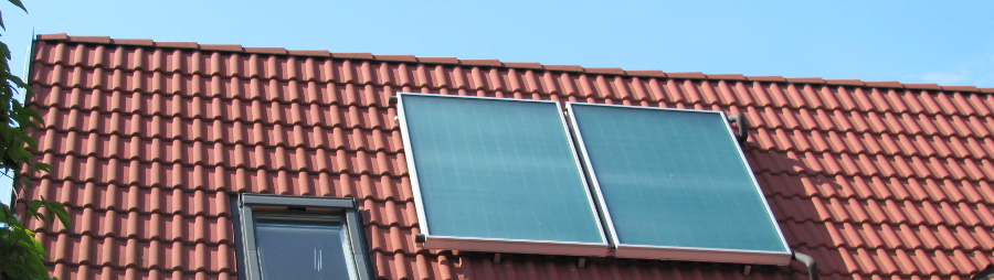 Solární panely na rodinném domě ve Strážnici